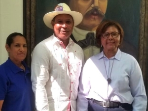 FODEARTE SOSTIENE ENCUENTRO CON AUTORIDADES DE PEDERNALES