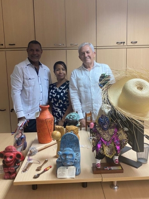 FODEARTE INAUGURA EXHIBICIÓN PERMANENTE DE ARTESANÍAS DOMINICANAS EN FEDODIM