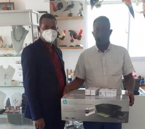 FODEARTE REALIZA ENTREGA DE EQUIPO AL ARTESANO JUAN FRANCISCO PUELLO