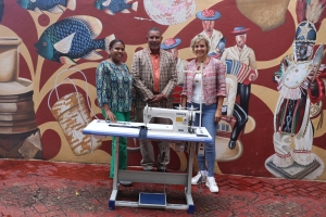 FODEARTE REALIZA ENTREGA DE HERRAMIENTA  A LA ARTESANA PRECIDE LEBRÓN