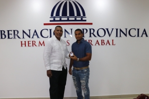 FODEARTE REALIZA JORNADA DE CARNETIZACIÓN EN SALCEDO