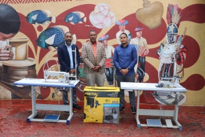 FODEARTE REALIZA ENTREGA DE HERRAMIENTAS AL ARTESANO MANASE INOA DUVAL