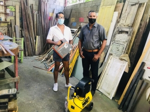 FODEARTE REALIZA ENTREGA DE HERRAMIENTA  AL ARTESANO VICTOR MANUEL GÓMEZ BOLOS