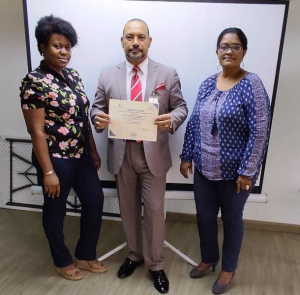 CONTABILIDAD GUBERNAMENTAL RECONOCE A FODEARTE POR CUMPLIMIENTO DE LAS NORMATIVAS CONTABLES