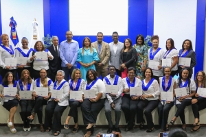 Supérate celebra graduación de artesanas y artesanos especializadas en trabajos en piel