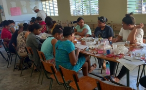 FODEARTE REALIZA TALLER DE CAPACITACIÓN EN “RESINA EPÓXICA “EN YAMASÁ