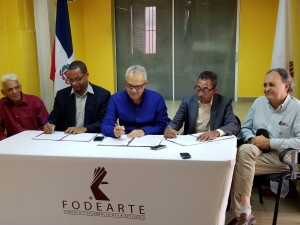FODEARTE anuncia acuerdo para impulsar y fortalecer la artesanía dominicana